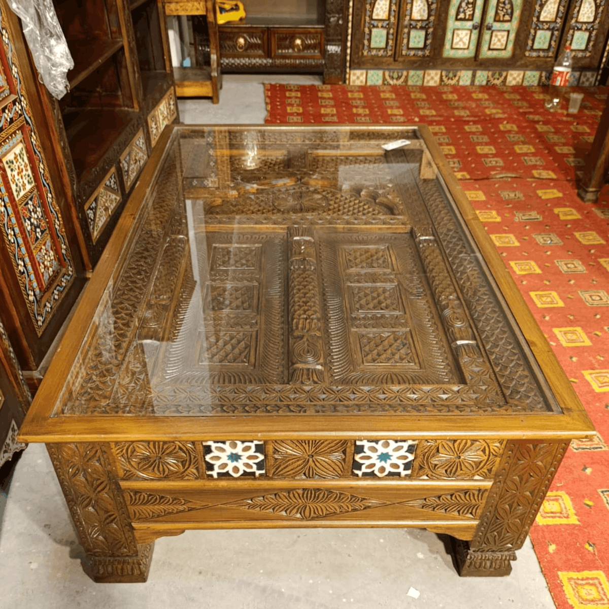 CENTRAL TABLE TURKISH STYLE TILES WORK