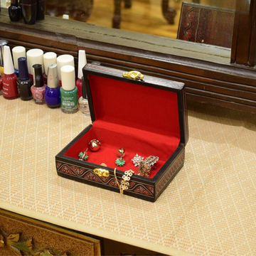 Hand Crafted Jewelry Box Lacquer Art JB-08 H.D