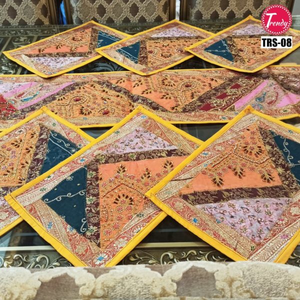 Sindhi Hand Embroidery Runner Set And Place Mat Set TRS-008 - Trendy Pakistan